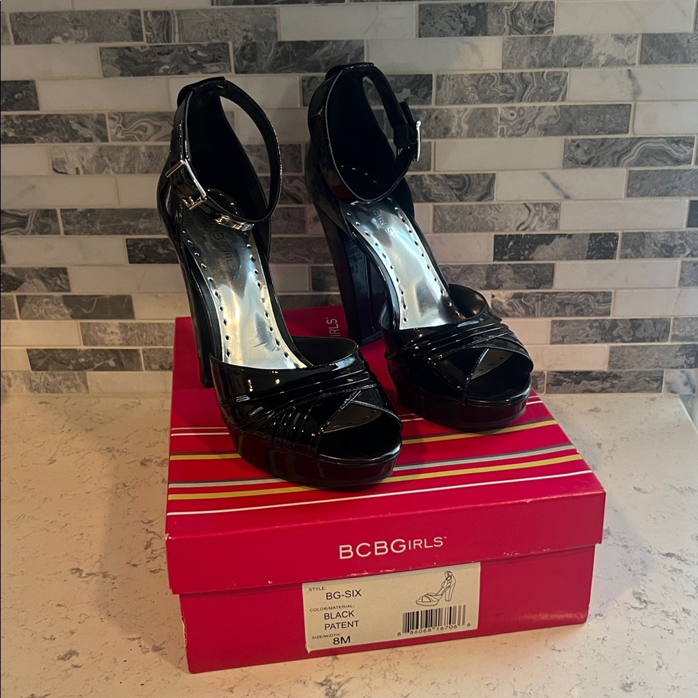 BCBG Girls High heel Sandal Size 8